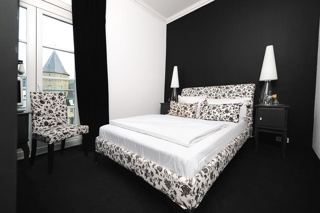 Hotel Bucheneck Linz am Rhein Habitación foto